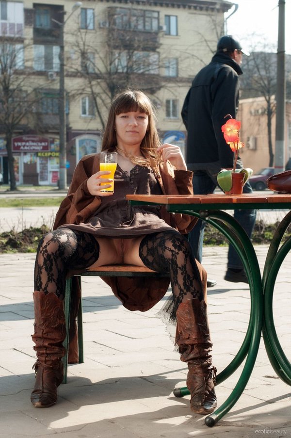 Валерия, 18 лет, 4 размер груди